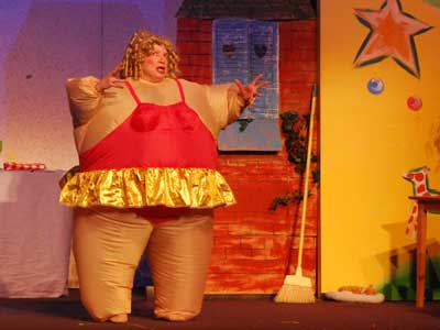 MM Dancing On The Moon 2